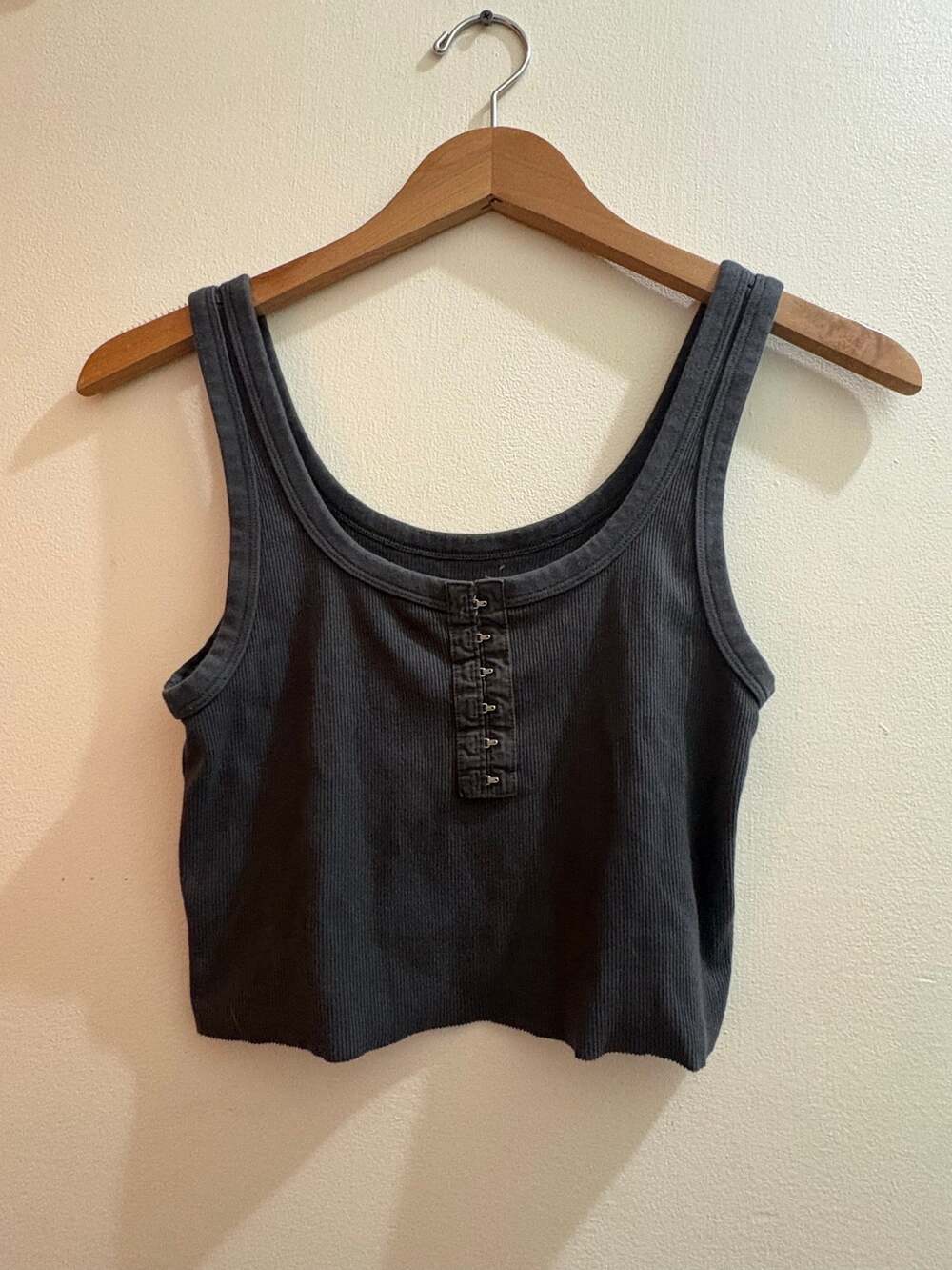 Aerie Charcoal Gray Ribbed Hook-and-Eye Crop Tank Top